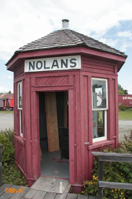 2010-08-27-nolans.jpg